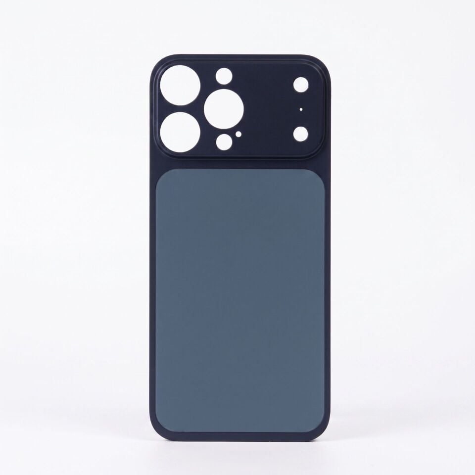 MiLi iPhone 17 Pro Stilinde Alüminyum Arka Panel