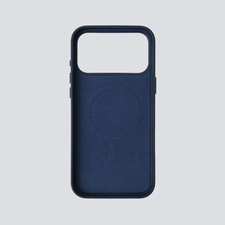 iPhone 17 Pro Max Metal Tuşlu Premium Koruma Mili Luxora Leather MagSafe Case